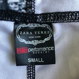 Zara Terez Pants - Ladies NYC Zara Terez Crop Leggings, Size Small Zara Terez Pants - Ladies NYC Zara Terez Crop Leggings, Size Small
